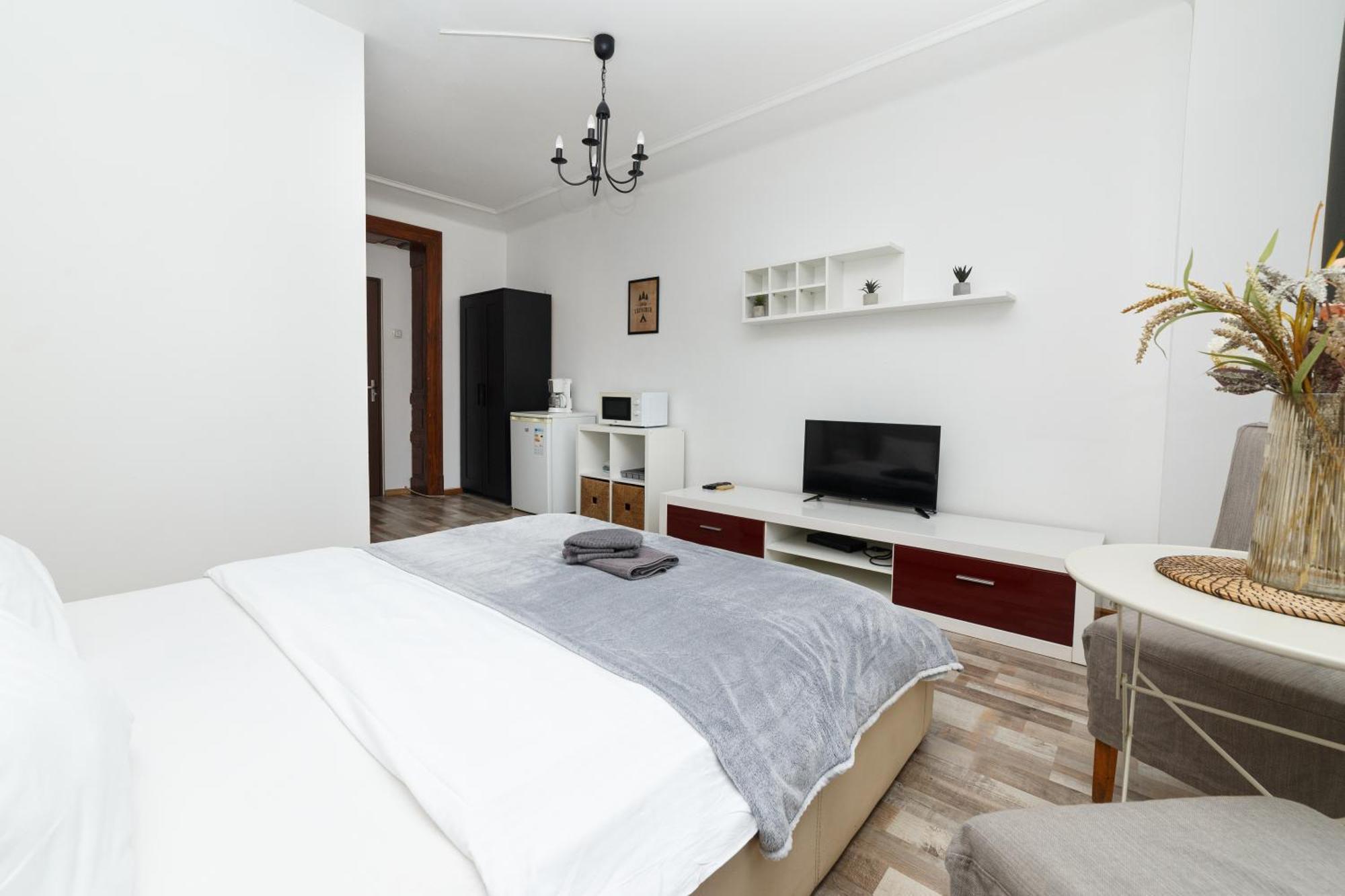 Color Apartments Blanari Street Βουκουρέστι Εξωτερικό φωτογραφία