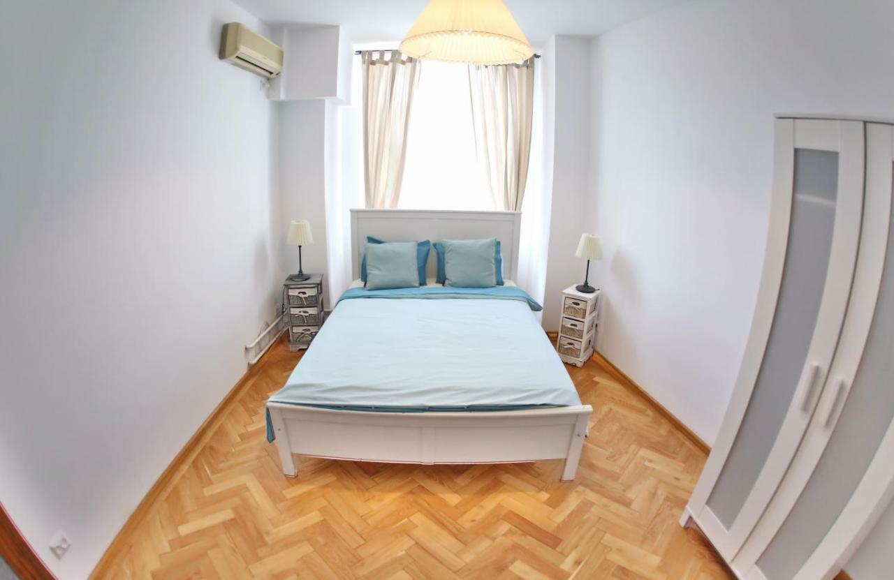 Color Apartments Blanari Street Βουκουρέστι Εξωτερικό φωτογραφία