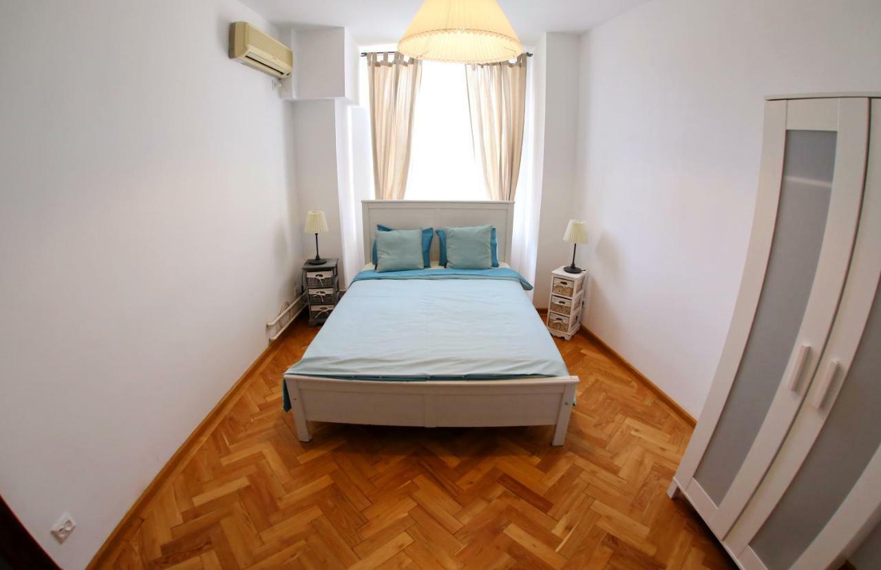 Color Apartments Blanari Street Βουκουρέστι Εξωτερικό φωτογραφία