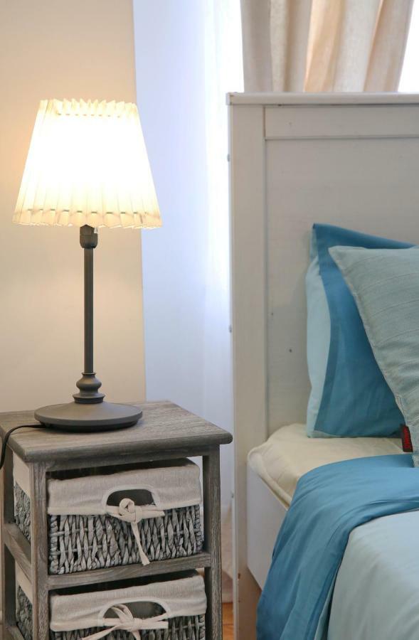 Color Apartments Blanari Street Βουκουρέστι Εξωτερικό φωτογραφία
